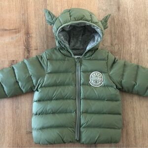 NWOT GAP water-resistant down-filled Star Wars Yoda puffer jacket size 18-24mont